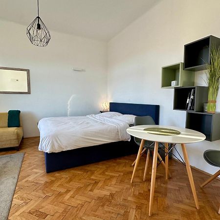Modern Studio In The Heart Of The City Maribor Luaran gambar