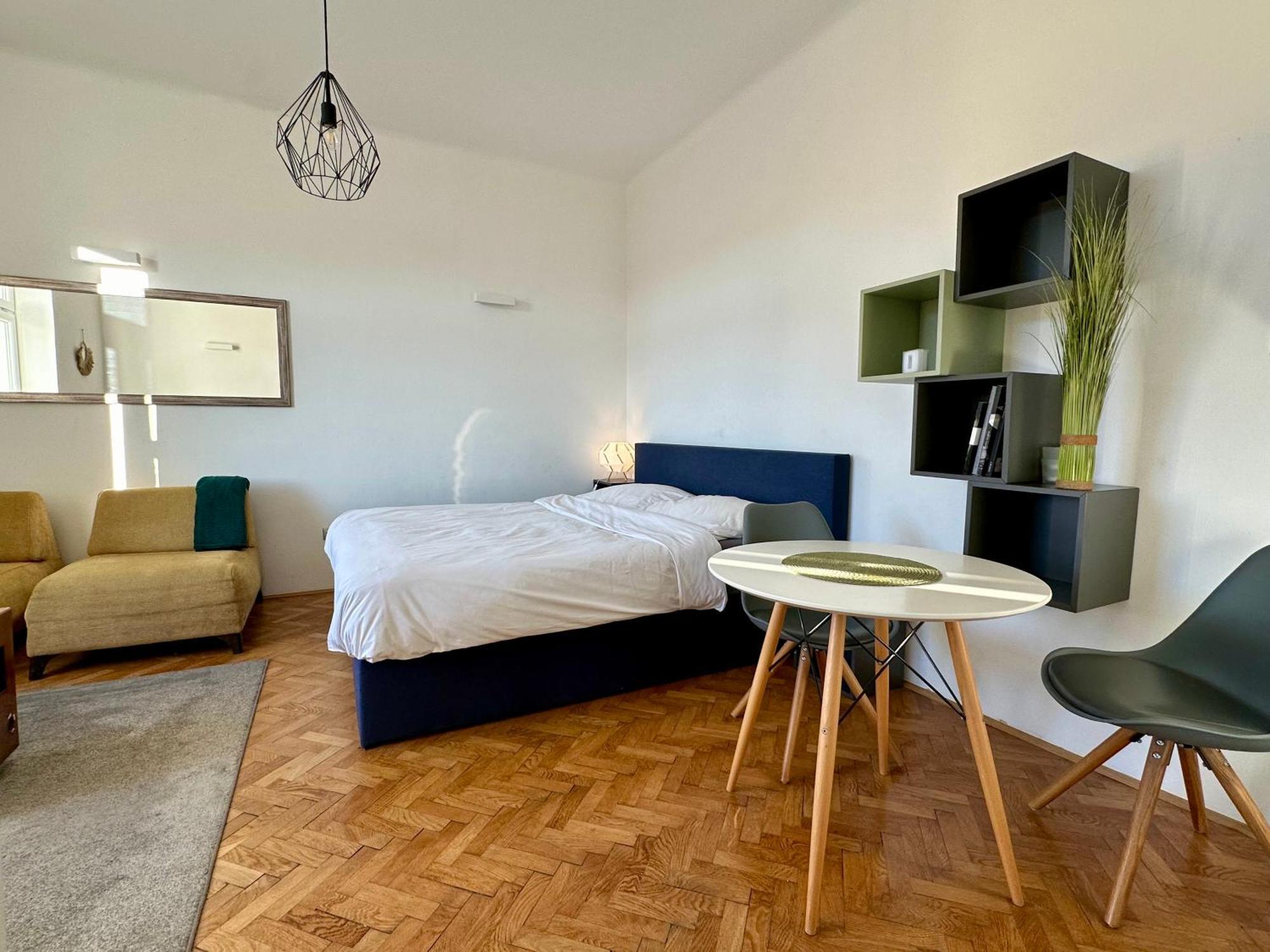 Modern Studio In The Heart Of The City Maribor Luaran gambar