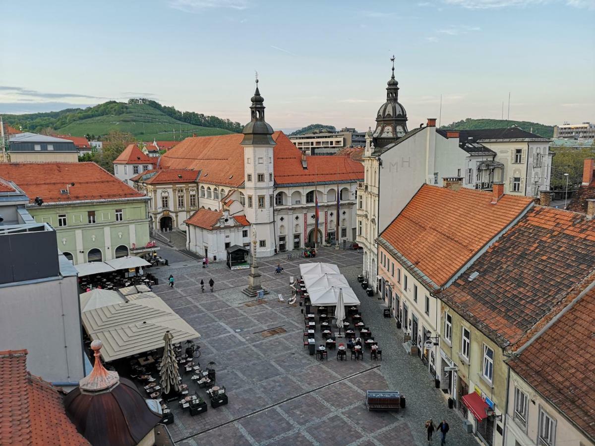 Modern Studio In The Heart Of The City Maribor Luaran gambar